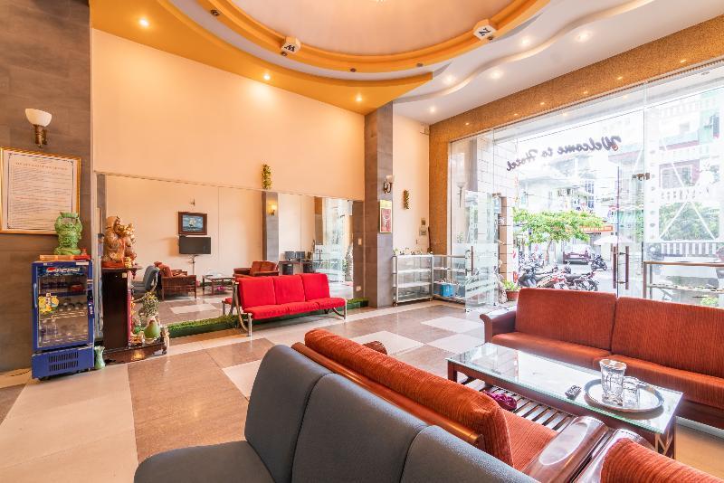 OYO 266 Golden Gate Hotel Da Nang Eksteriør billede