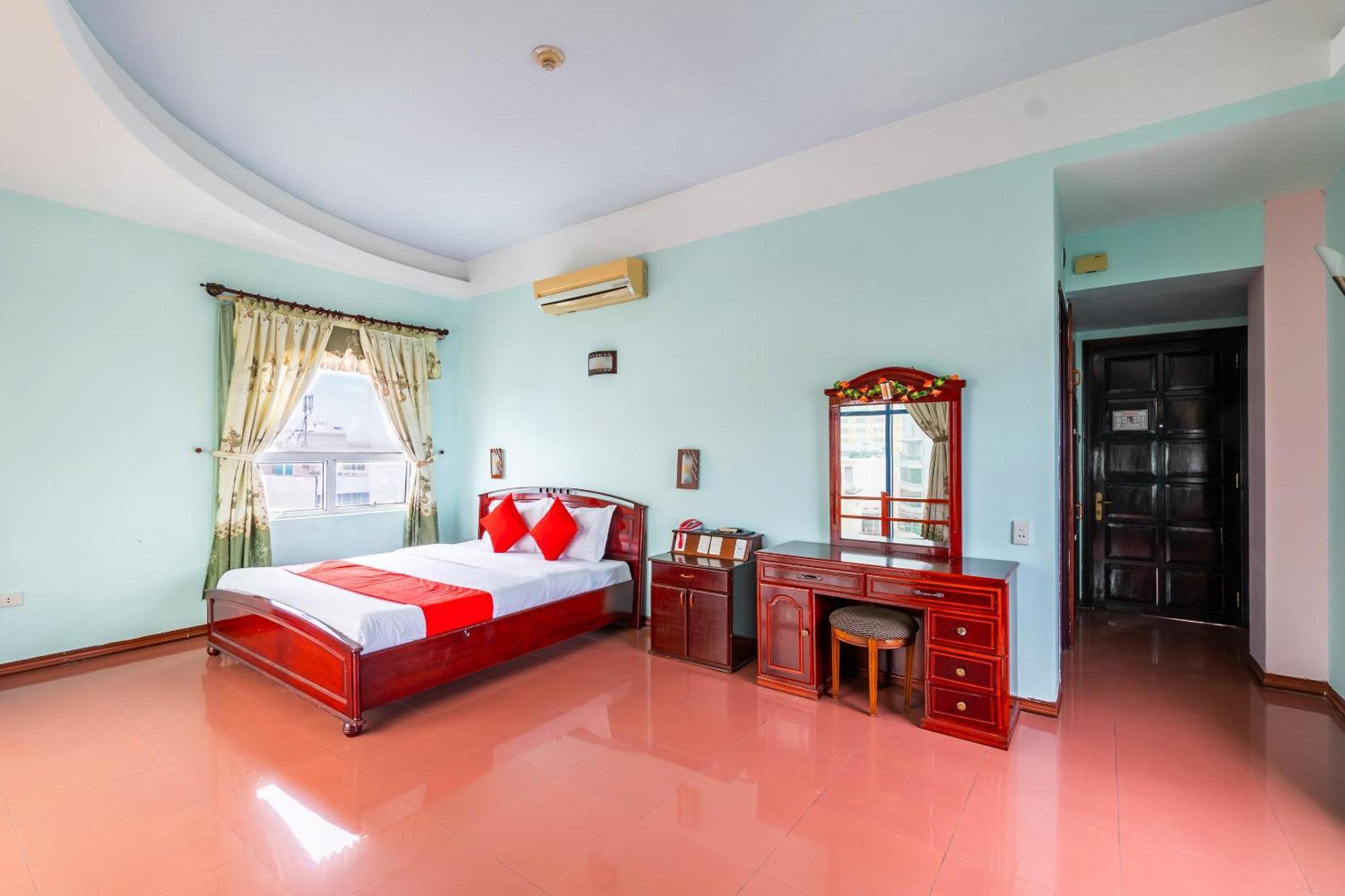 OYO 266 Golden Gate Hotel Da Nang Eksteriør billede